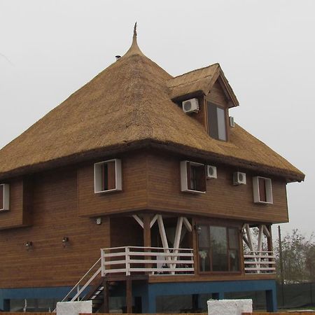 Old Fane'S Lodge Marasu Exterior photo